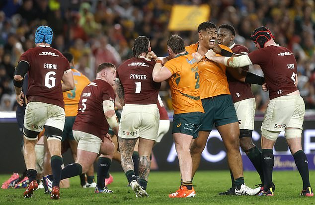 Sydney, Australia - August 02: Will Skelton Of The Wallabies Fights With James Ryan Of The British And Irish Lions During The Third Test Of The Series Between Australia Wallabies And British &Amp; Irish Lions At Accor Stadium On August 02, 2025 In Sydney, Australia. (Photo By Darrian Traynor/Getty Images)