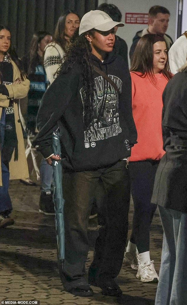 Wearing A Penrith Panthers Hoodie, Fowler Threw Her Full Support Behind Cleary During Thursday Night¿S High-Intensity Nrl Clash