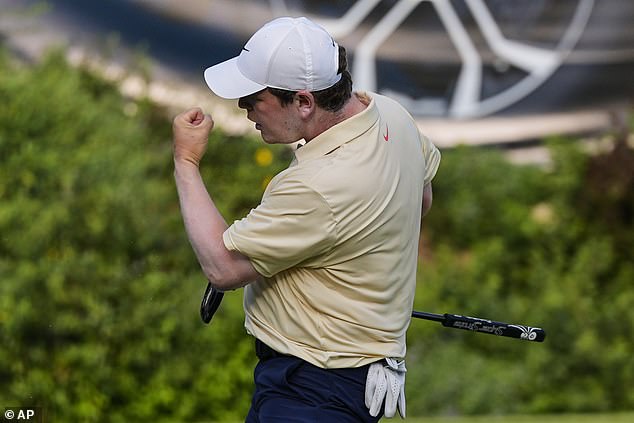 The Scot Fist Pumps In Delight To Give Himself Breathing Space At The Top Of The Leaderboard