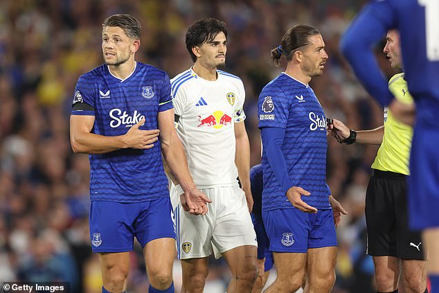 Tarkowski Had Protested His Innocence But Var Confirmed The Awarding Of The Penalty