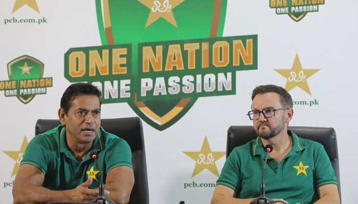 Pcbs Director High Performance Aqib Javed (Left) Speaks During A Press Conference Alongside Pakistans White-Ball Head Coach Mike Hesson As They Announce Green Shirts Squad For Asia Cup, Uae Tri-Series On August 17, 2025. — Facebook@Pakistancricketboard