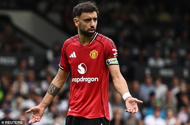 Fernandes Threw His Arms In The Air Before Angrily Confronting Chris Kavanagh