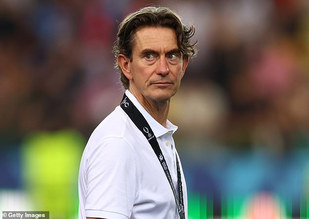 Gibbs-White Reportedly Called Tottenham Boss Thomas Frank To Apologise For His Decision