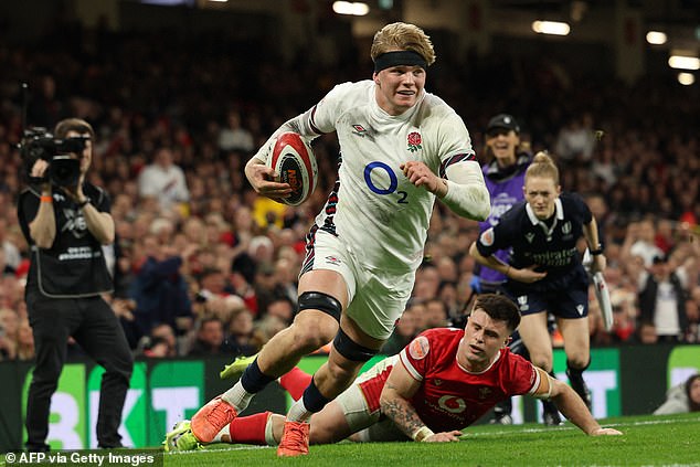 I Certainly Wouldn’t Start Henry Pollock Behind The Scrum, Or Ben Earl. But For Them To Have The Ability To Cover A Variety Of Positions Can Only Be A Good Thing