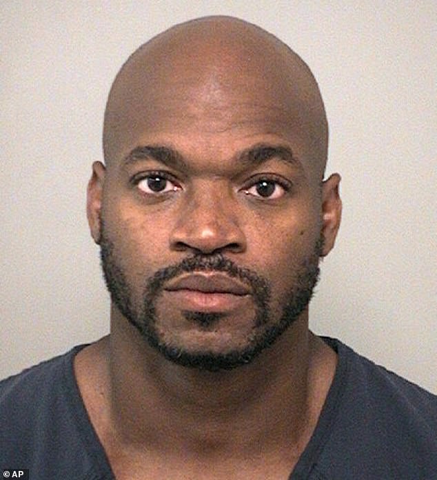 Vikings Legend Adrian Peterson Was Arrested For Dwi For The Second Time In Six Months Sunday