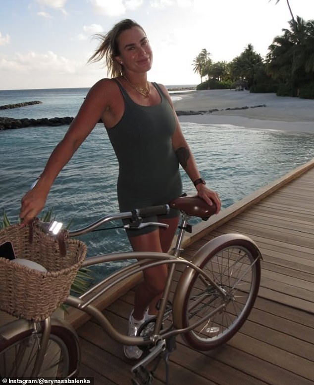 With her boyfriend Georgios Frangulis, Sabalenka went on a scenic cycle around the island