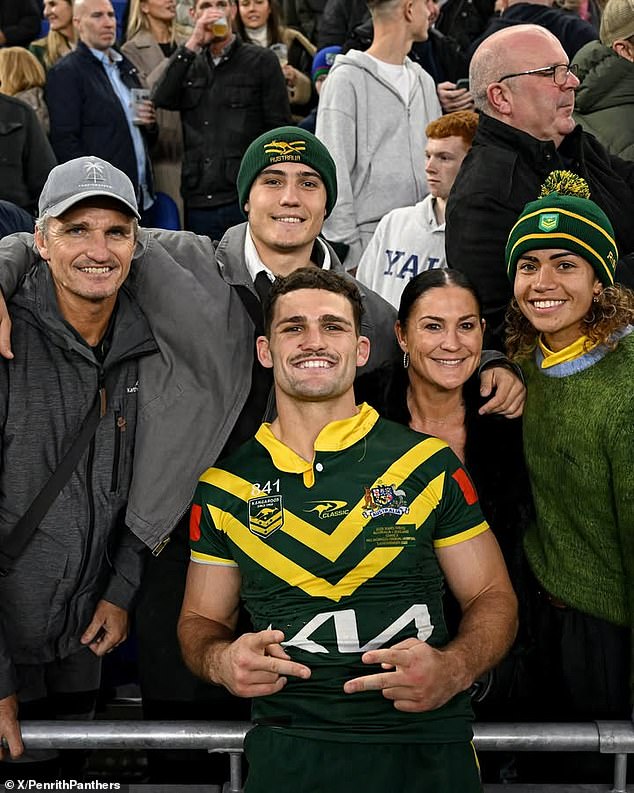 Nathan Cleary Catches Up With His Support Crew Including His Family And Girlfriend Mary Fowler