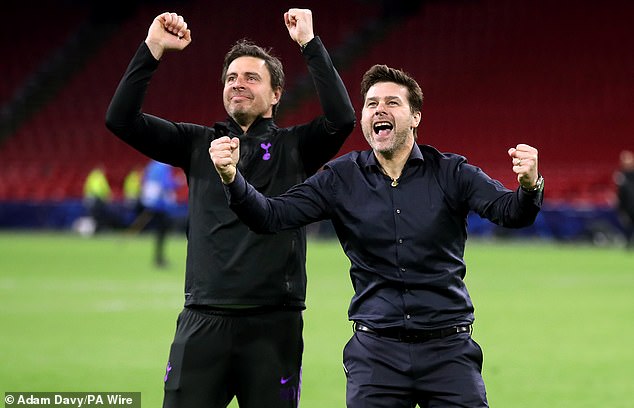 Fans Began Chanting For Mauricio Pochettino In The Early Stages Of The Second Half