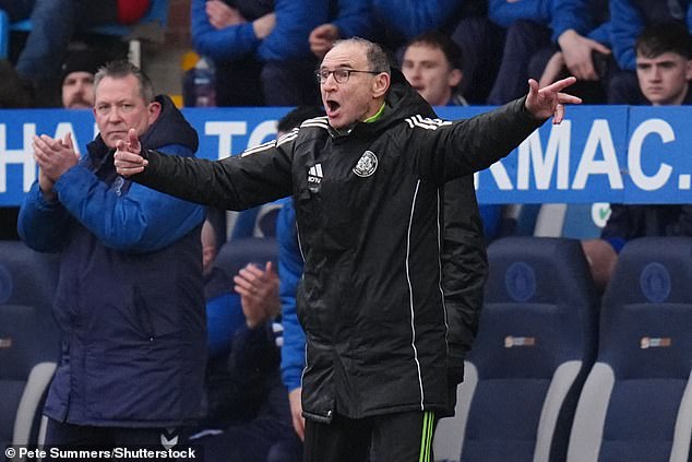 Martin O'neill Shouts Encouragement From The Sidelines During Celtic's Win At Killie