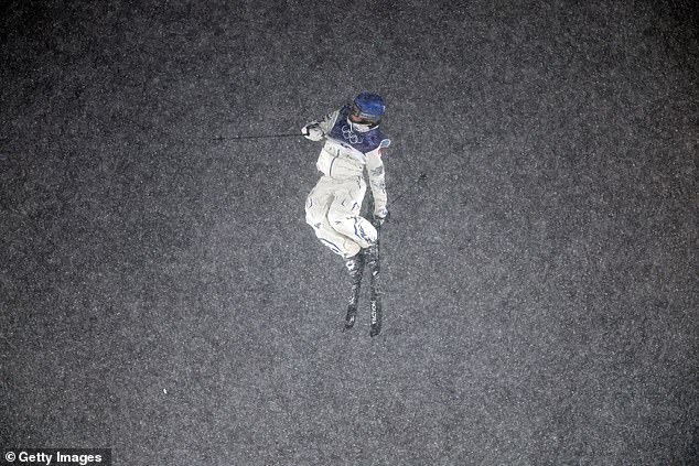 Heavy Snow Fell On Livigno, Leaving The Athletes Facing An Anxious Wait Amid The Weather Delay