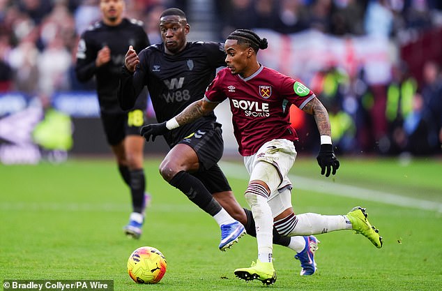 ‘I’ve Been Fortunate Enough To See Some Top Wingers In My Time - He Was One Of The Most Naturally Talented I’ve Seen,' Says Summerville's Former Coach Chris Powell