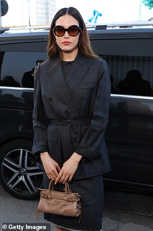 Gu Looked Sharp In An Elegantly Tailored, Charcoal-Grey Skirt Suit With A Double-Breasted Jacket