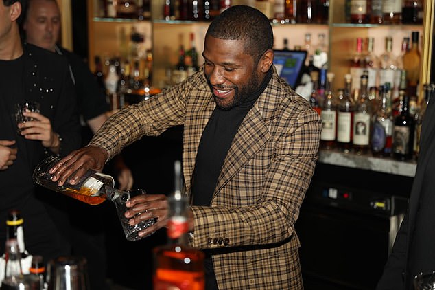 A Fixture On The Vegas Strip With His 7,000-Square-Foot Gentleman's Club And Top-Tier Boxing Gym, Mayweather Took Charge Behind The Bar, Crafting An Old Fashioned Cocktail