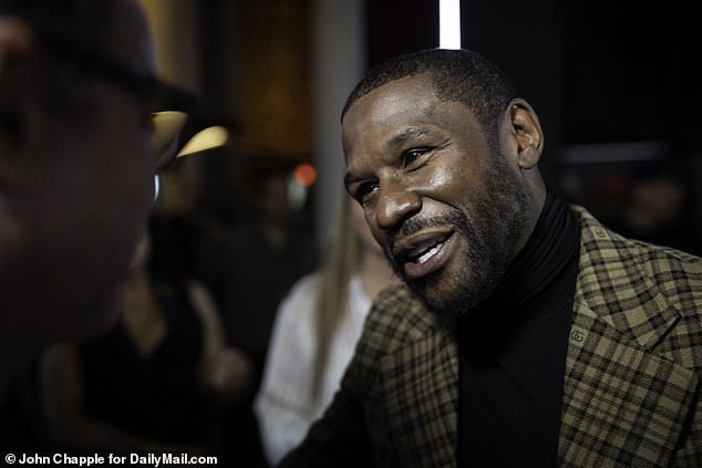 Floyd Mayweather Invited Daily Mail Sport For A Night Out In Las Vegas In An Extraordinary Offer