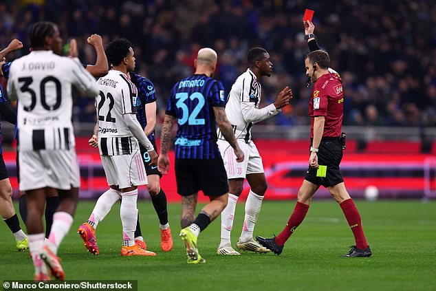 Pierre Kalulu Tries To Plead His Innocence After Being Sent Off During Juventus's Loss At Inter