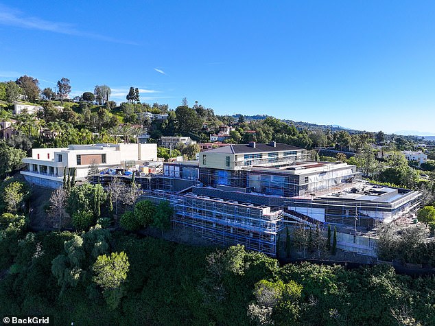 Lebron James' Dream Two-Residence Estate In Beverly Hills Finally Appears To Be Taking Shape