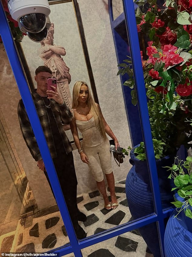 Palmer Was One Of Several Stars To Take The Opportunity To Travel To Dubai With His Partner