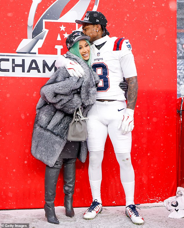 The Wide Receiver Split From Rapper Girlfriend Cardi B Around The Time Of The Super Bowl