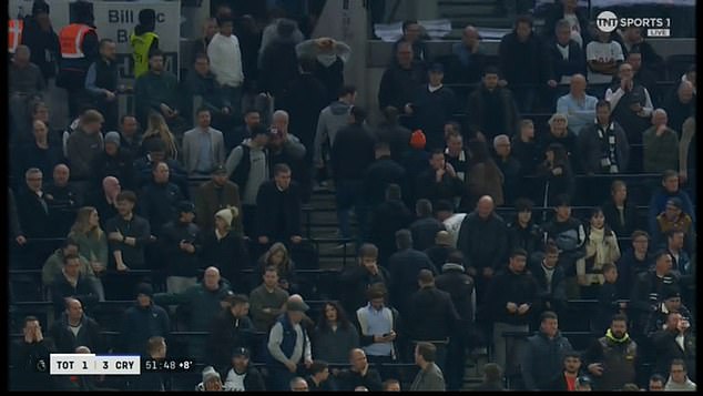 Tv Cameras Spotted Spurs Fans Heading For The Exits After A Dismal First Half Against Palace
